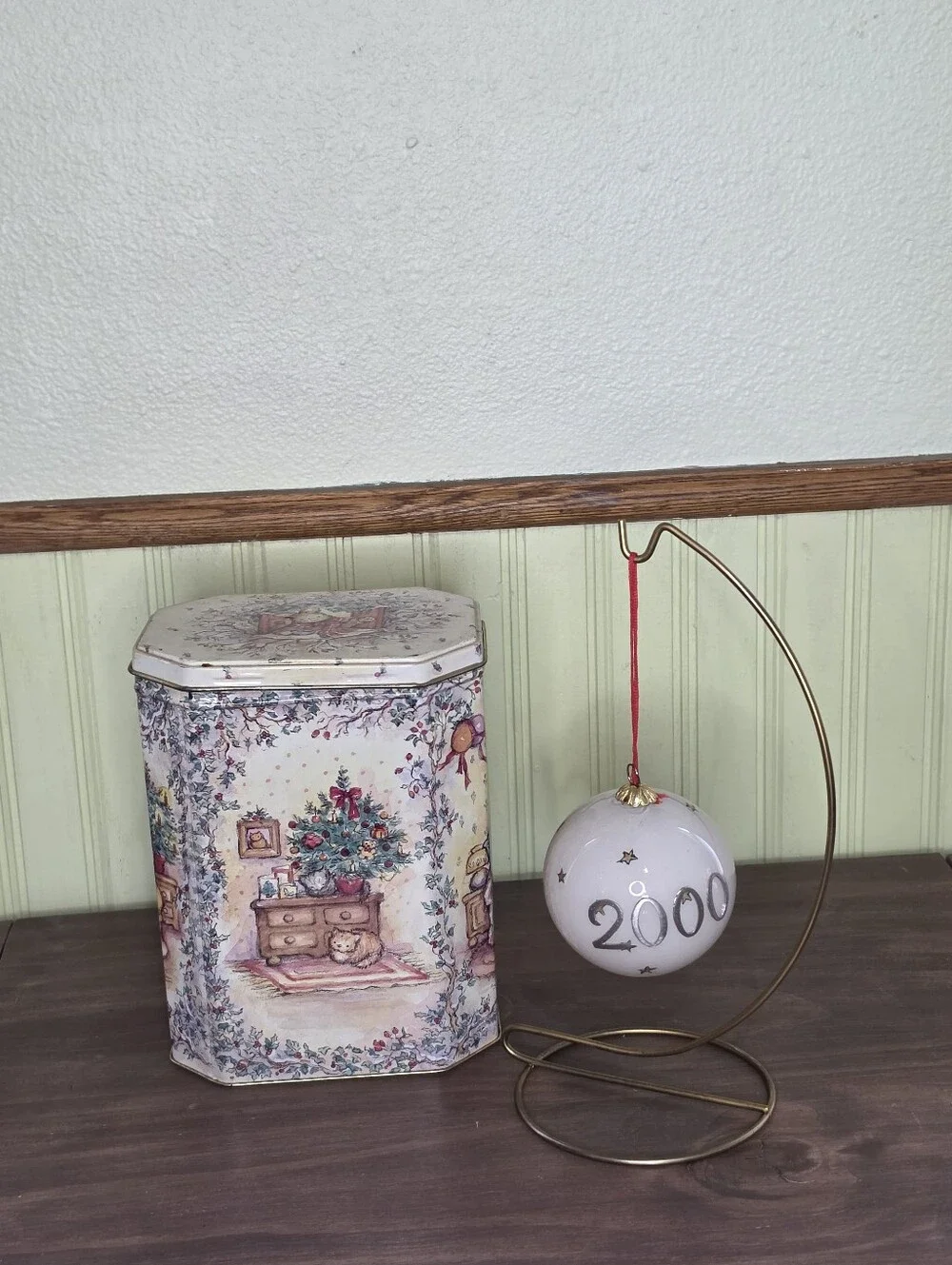 Vintage 2000 Pier 1 Imports Li Bien ornament W/ Box & Additional Christmas Tin